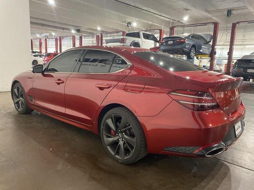 2022 Genesis G70 3.3T RWD