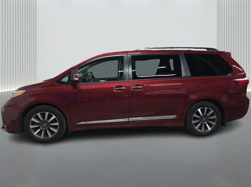 2019 Toyota Sienna Limited Premium