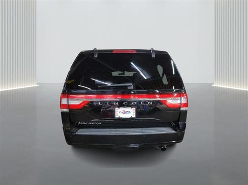2017 Lincoln Navigator Select