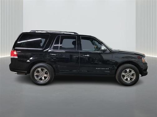 2017 Lincoln Navigator Select