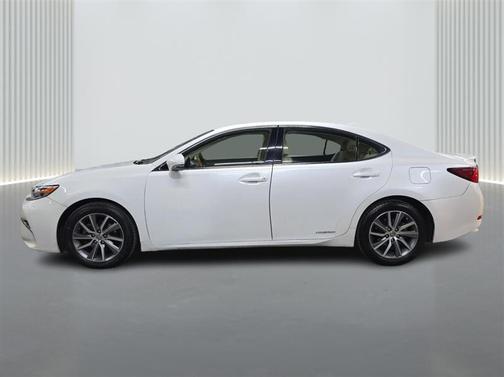 2018 Lexus ES 300h Base