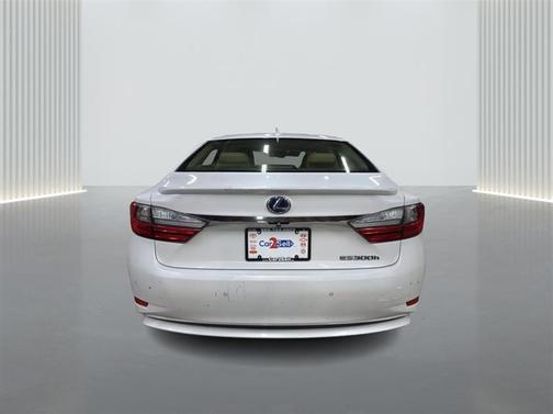 2018 Lexus ES 300h Base