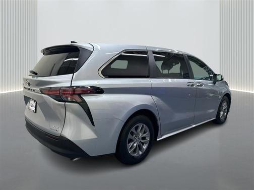 Silver 2022 Toyota Sienna XLE