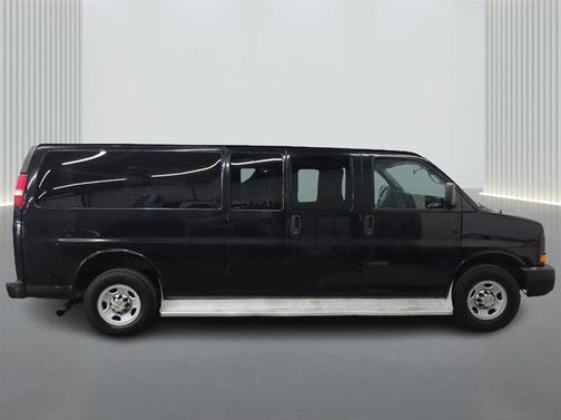 2013 Chevrolet Express 3500 LS