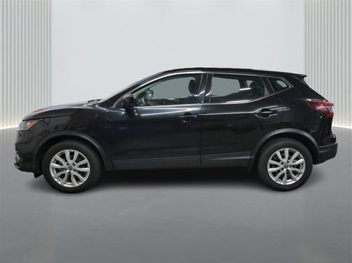 2022 Nissan Rogue Sport S