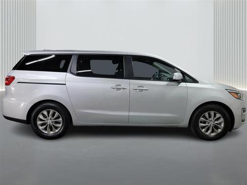 2019 Kia Sedona LX