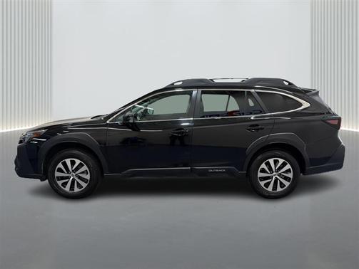 Crystal Black Silica 2023 Subaru Outback Premium