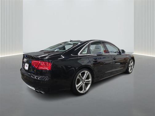 2014 Audi S8 4.0T quattro