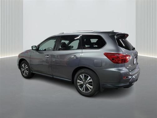 2020 Nissan Pathfinder S