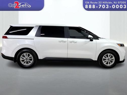 2023 Kia Carnival LX