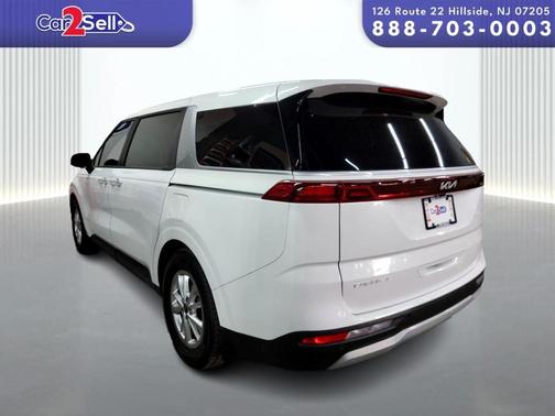2023 Kia Carnival LX