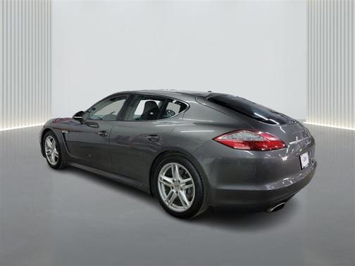 2013 Porsche Panamera 4