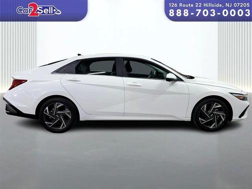 2024 Hyundai ELANTRA Limited