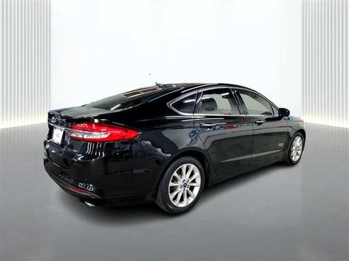 2017 Ford Fusion Energi SE Luxury