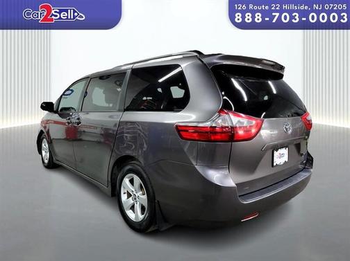 2020 Toyota Sienna LE