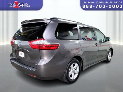 2020 Toyota Sienna LE