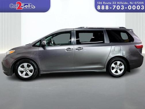 2020 Toyota Sienna LE