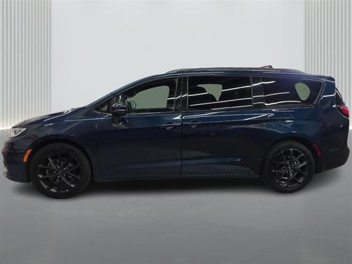 Dark Blue 2022 Chrysler Pacifica Touring-L