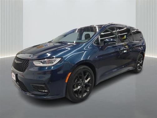 Dark Blue 2022 Chrysler Pacifica Touring-L