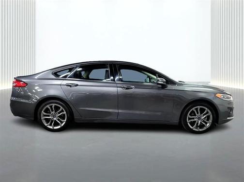 2020 Ford Fusion SEL