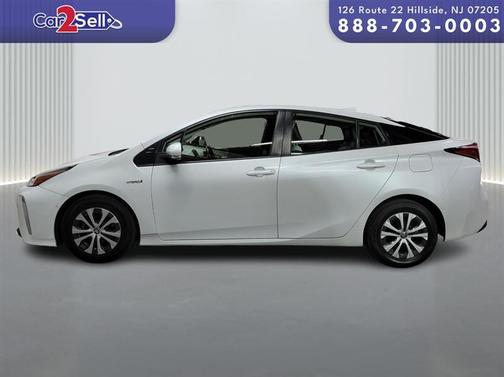 2021 Toyota Prius LE