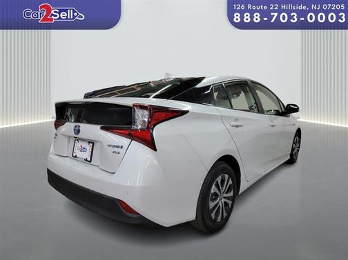 2021 Toyota Prius LE