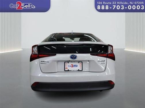 2021 Toyota Prius LE