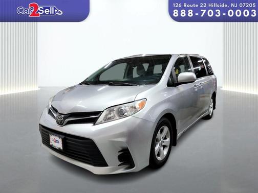 2019 Toyota Sienna LE