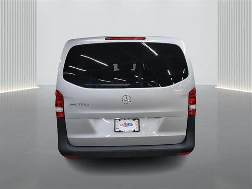 2016 Mercedes-Benz Metris Base