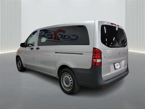 2016 Mercedes-Benz Metris Base