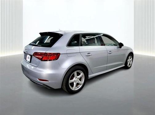 2017 Audi A3 e-tron 1.4T Premium