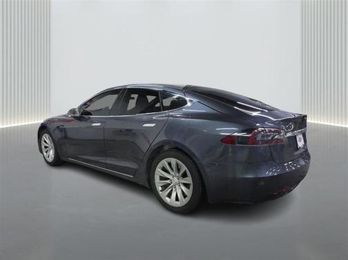 2017 Tesla Model S 90D