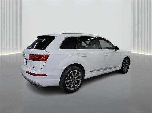 2017 Audi Q7 3.0T Premium Plus