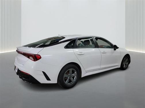 2022 Kia K5 LXS