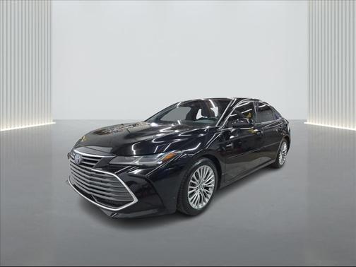 Black 2019 Toyota Avalon Hybrid Limited