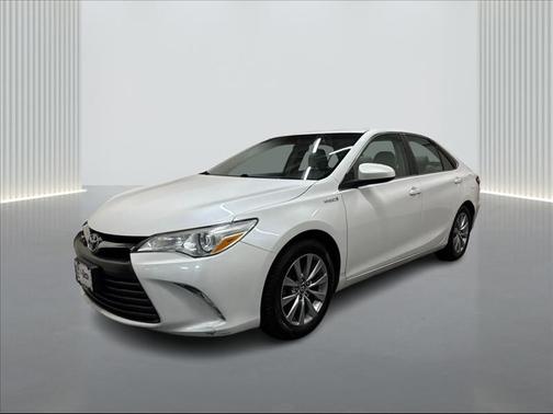 2017 Toyota Camry Hybrid XLE
