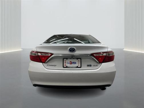 2017 Toyota Camry Hybrid XLE