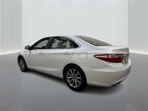 2017 Toyota Camry Hybrid XLE