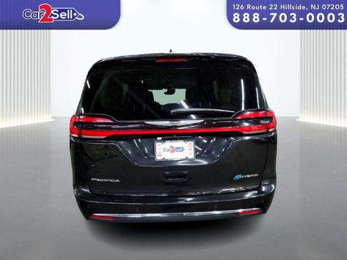 2022 Chrysler Pacifica Hybrid Touring L