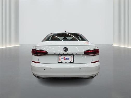 2022 Volkswagen Passat 2.0T Limited Edition