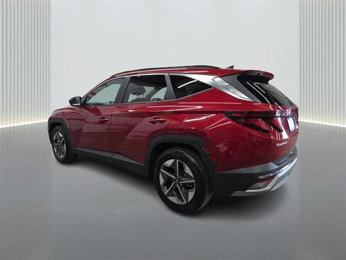 Red 2025 Hyundai TUCSON SEL