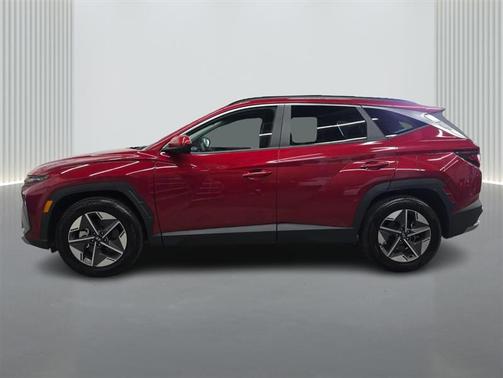 Red 2025 Hyundai TUCSON SEL