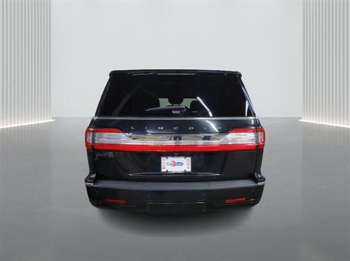 2019 Lincoln Navigator Select