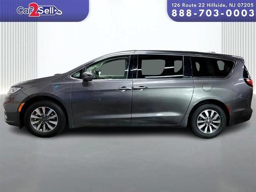 2022 Chrysler Pacifica Hybrid Touring L