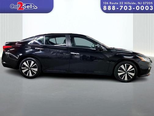 2022 Nissan Altima 2.5 SV