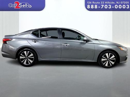 2022 Nissan Altima 2.5 SV