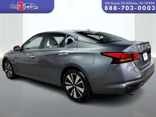 2022 Nissan Altima 2.5 SV