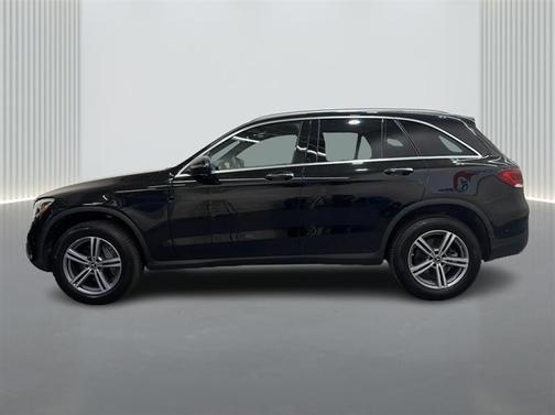 Black 2022 Mercedes-Benz GLC 300 Base 4MATIC
