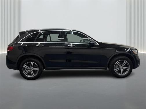 Black 2022 Mercedes-Benz GLC 300 Base 4MATIC