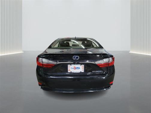 2017 Lexus ES 300h Base